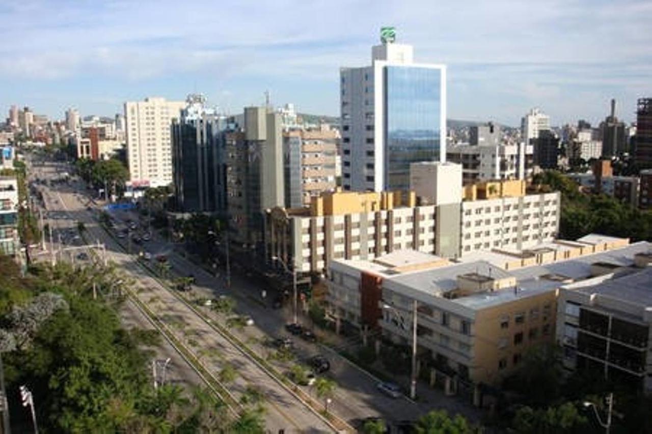 Suites E Quartos Na Avenida Carlos Gomes Порту-Алегрі Екстер'єр фото
